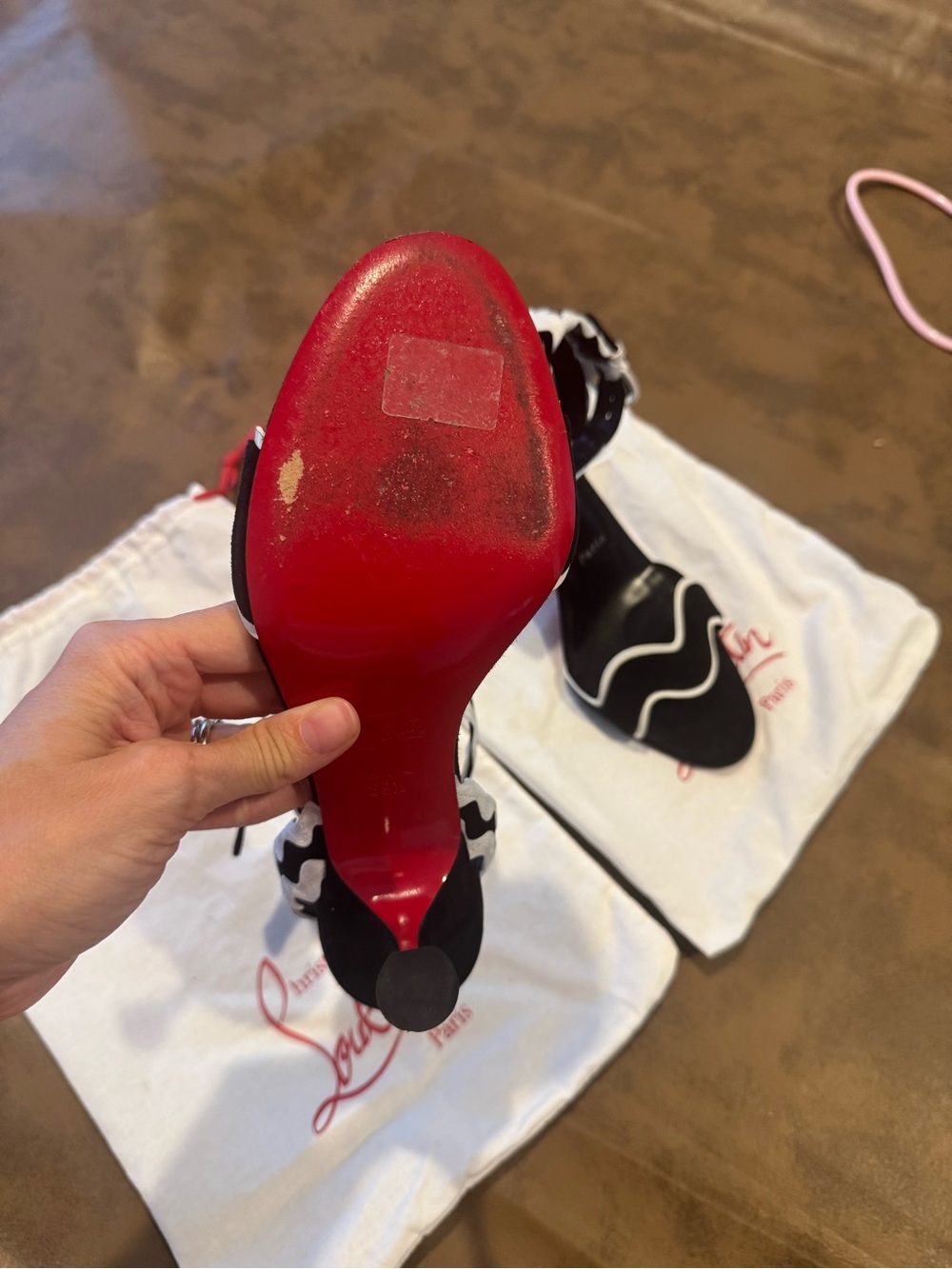 Christian Louboutin Corolobessa 85 Wavy
Suede Sandal Heels Size 39.5 Black - Picture 3 of 9